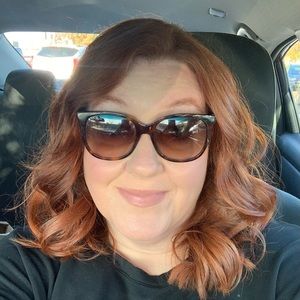 Meet your Posher, Leslie